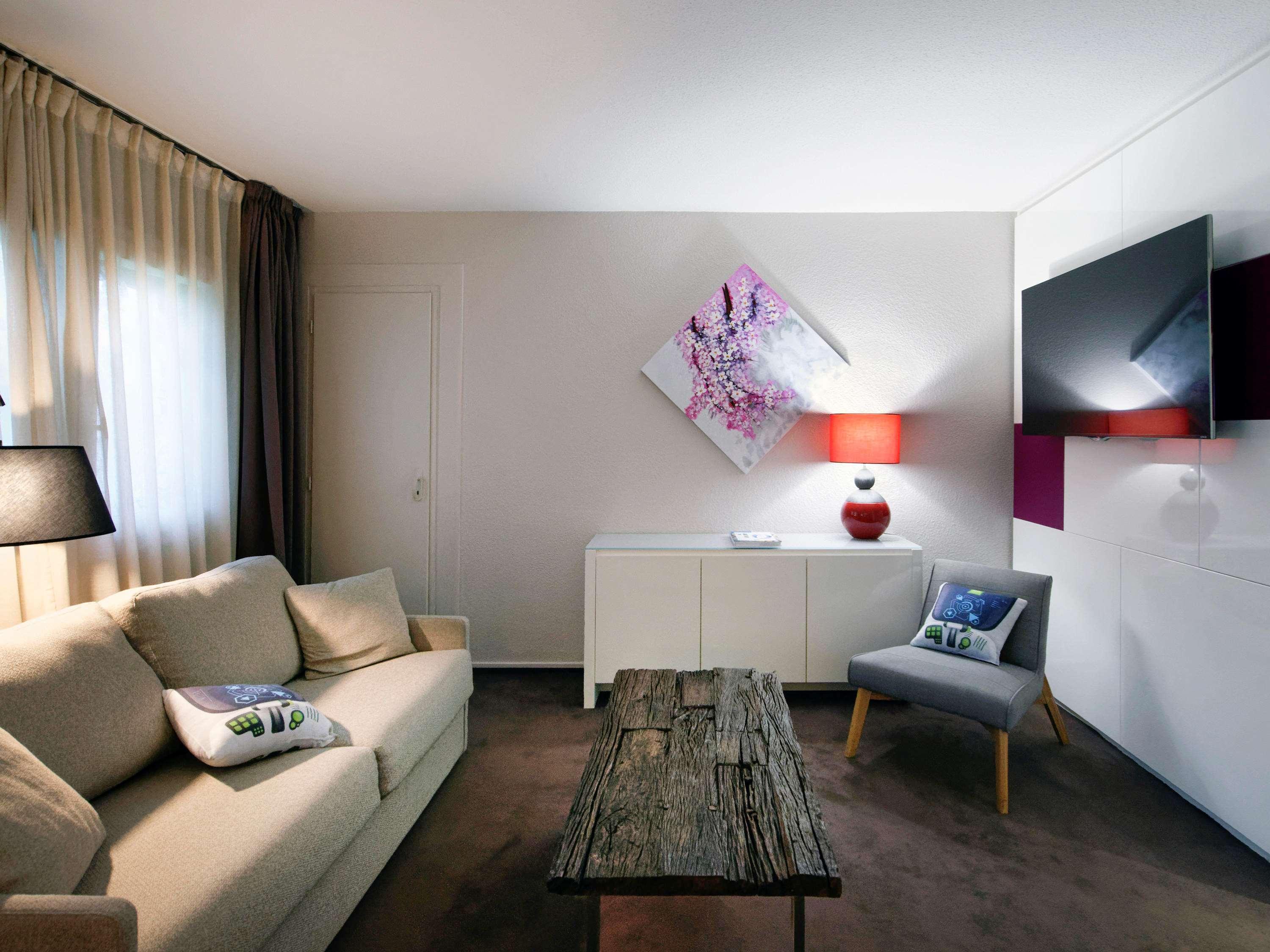 ホテル Ibis Styles Chalon Sur Saone エクステリア 写真