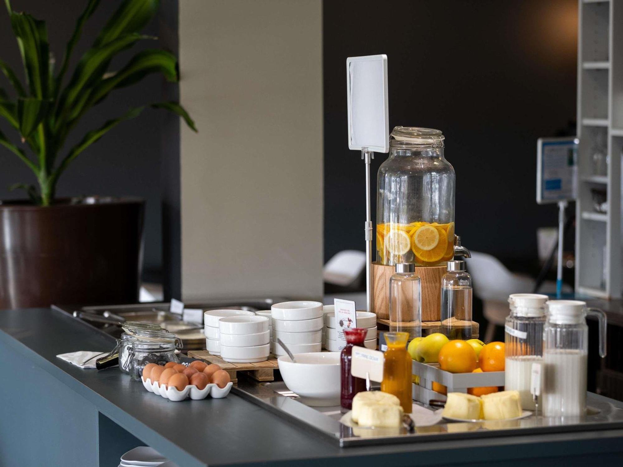 ホテル Ibis Styles Chalon Sur Saone エクステリア 写真