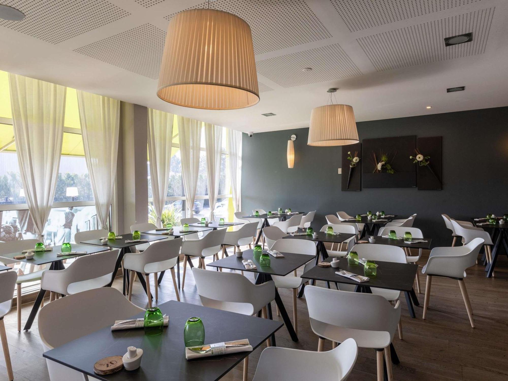 ホテル Ibis Styles Chalon Sur Saone エクステリア 写真