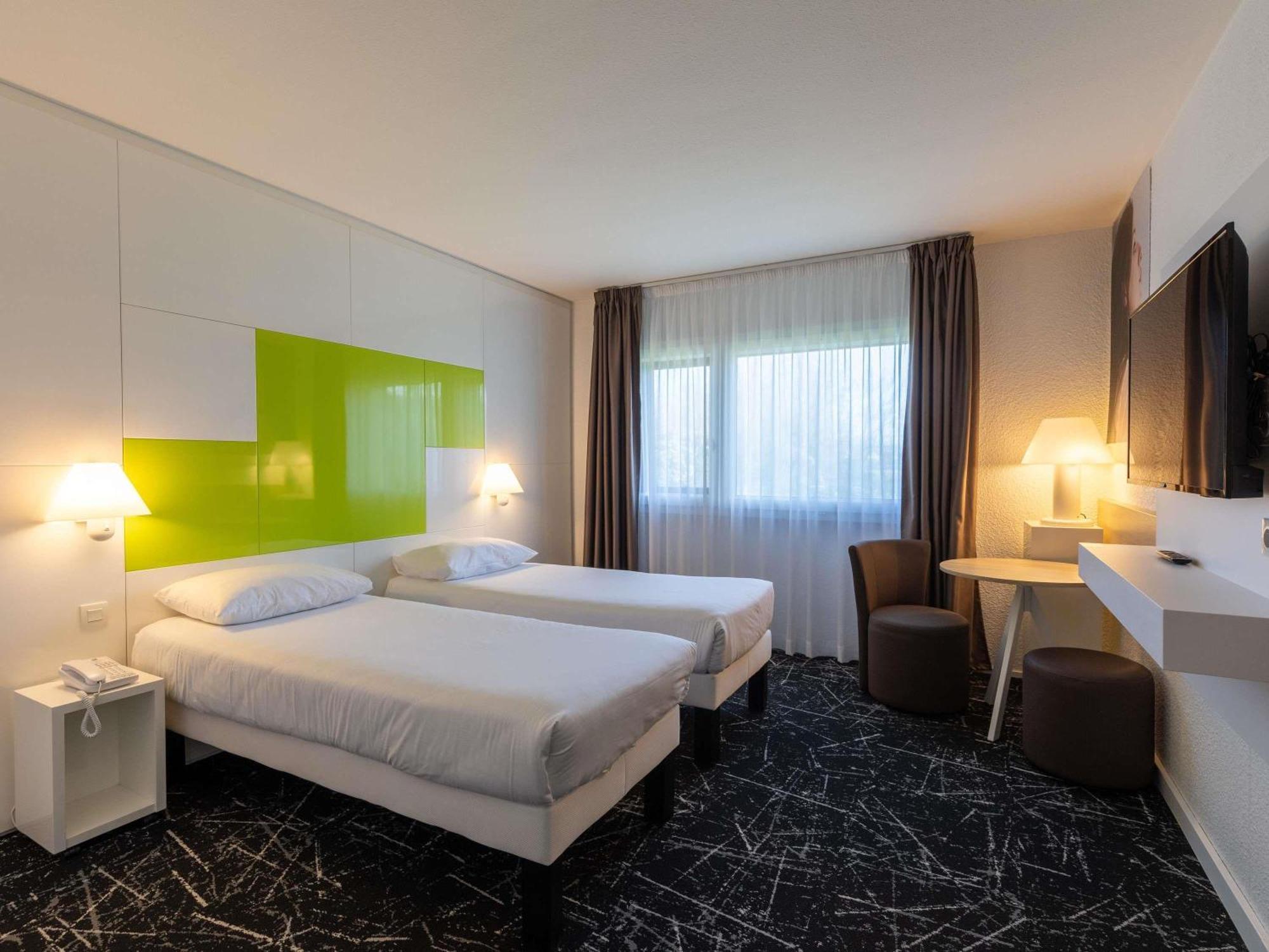 ホテル Ibis Styles Chalon Sur Saone エクステリア 写真