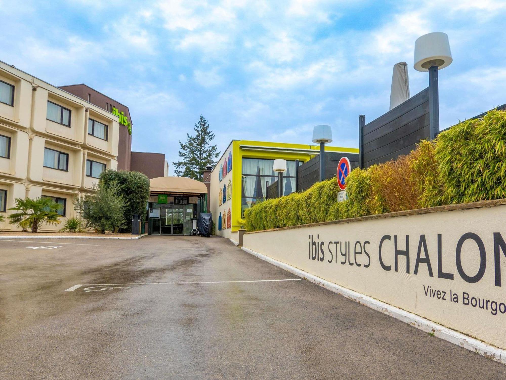 ホテル Ibis Styles Chalon Sur Saone エクステリア 写真