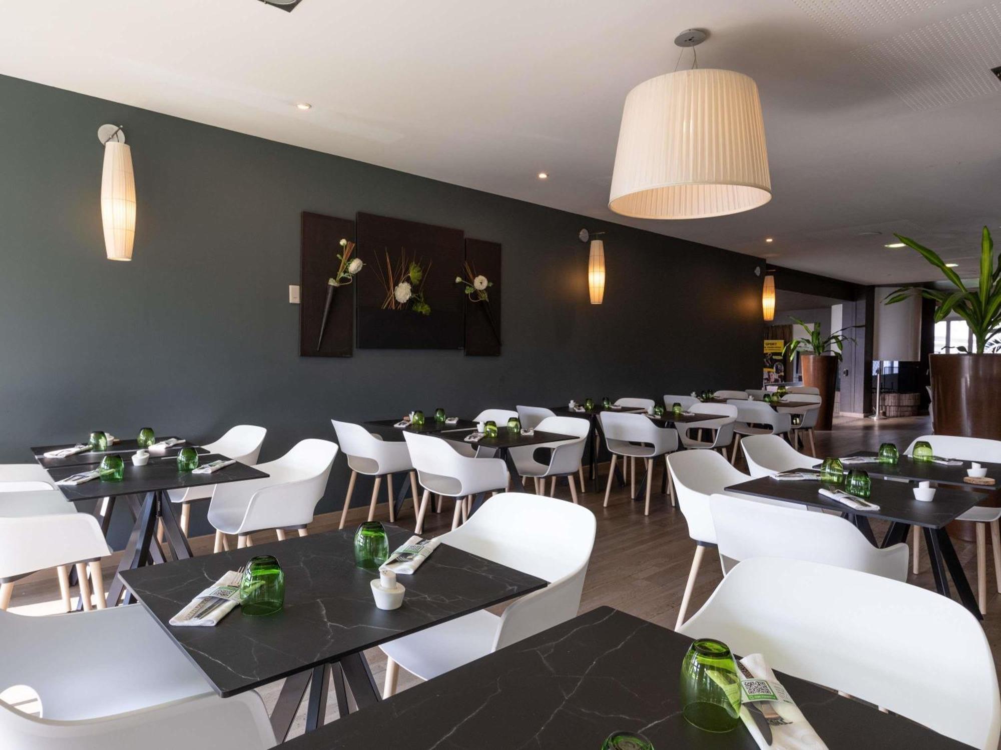 ホテル Ibis Styles Chalon Sur Saone エクステリア 写真